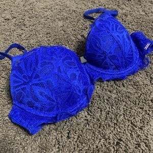 Victoria Secret PINK push up date bra